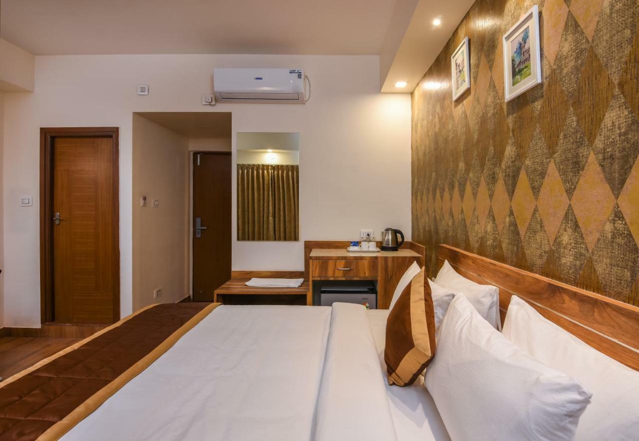Kensington Suites Bangalore Exterior photo